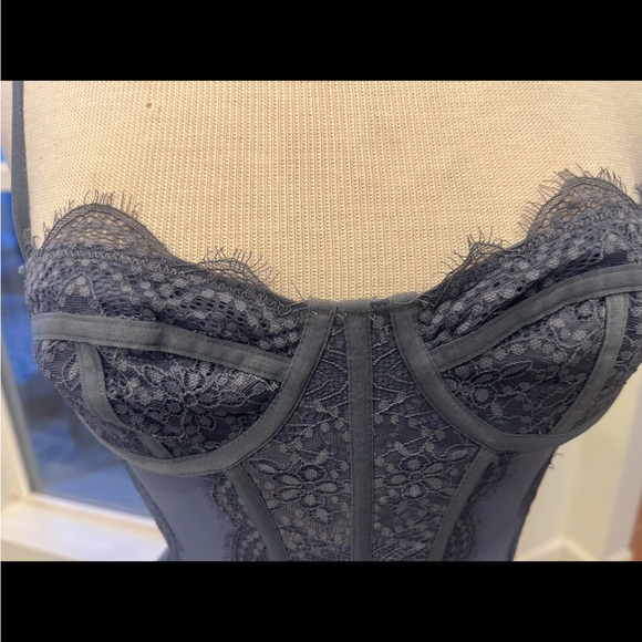 American Eagle Outfitters Corset Top - Picture 3 of 9